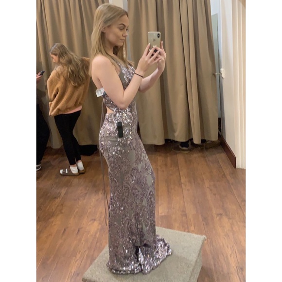 Beautiful Betsy Adam Prom Dress Never 